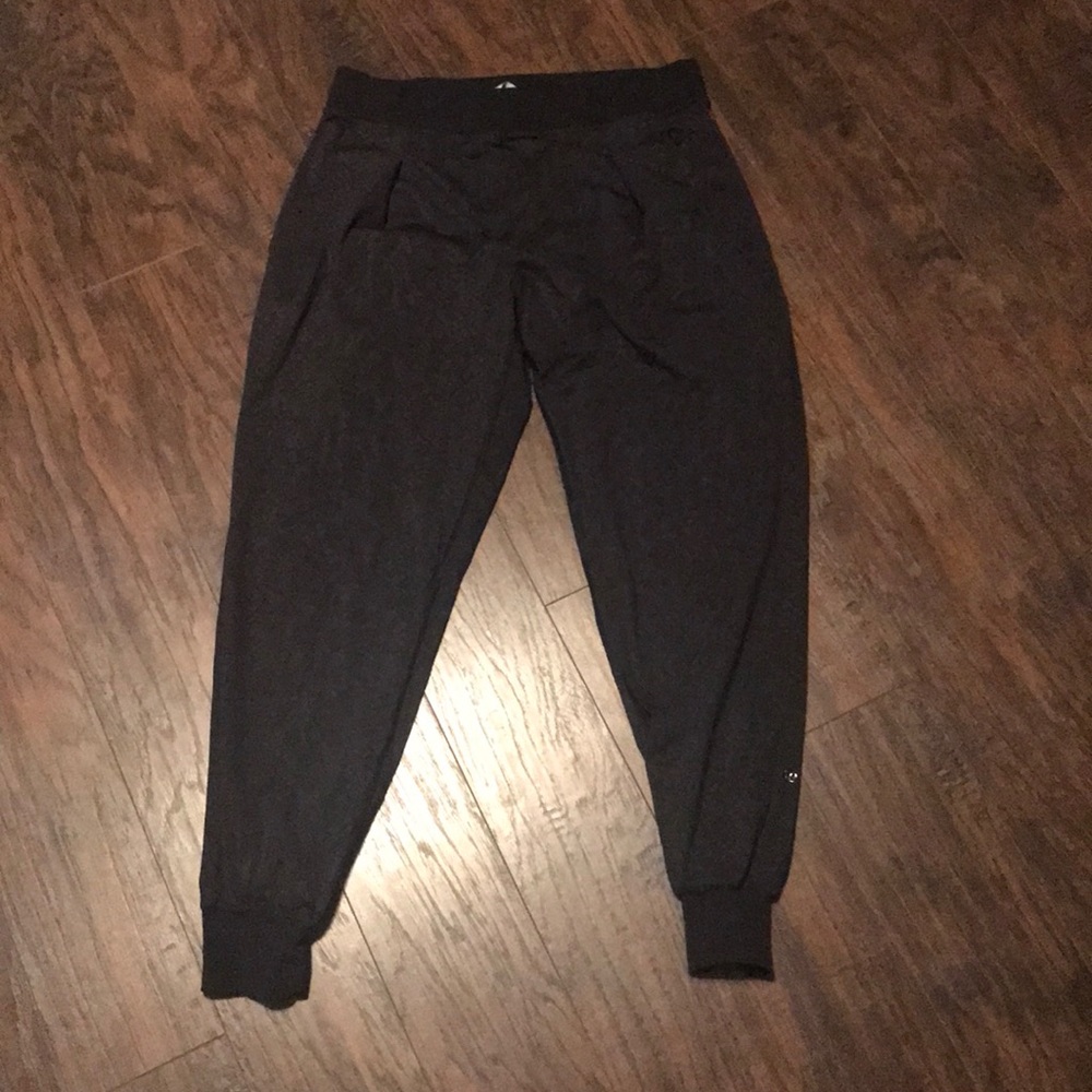 Lululemon snakeskin print joggers